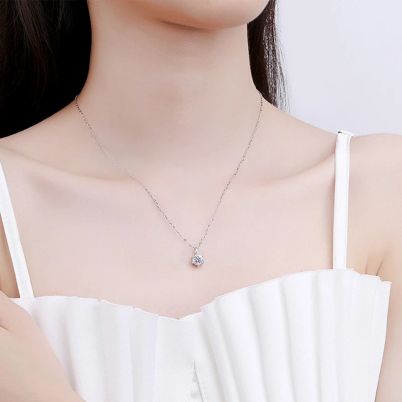 Silver 925 4 prong Moissanite Pendant Necklace For Women Trendy Design D Color VVS Pass Diamond Test Jewelry with box GRA