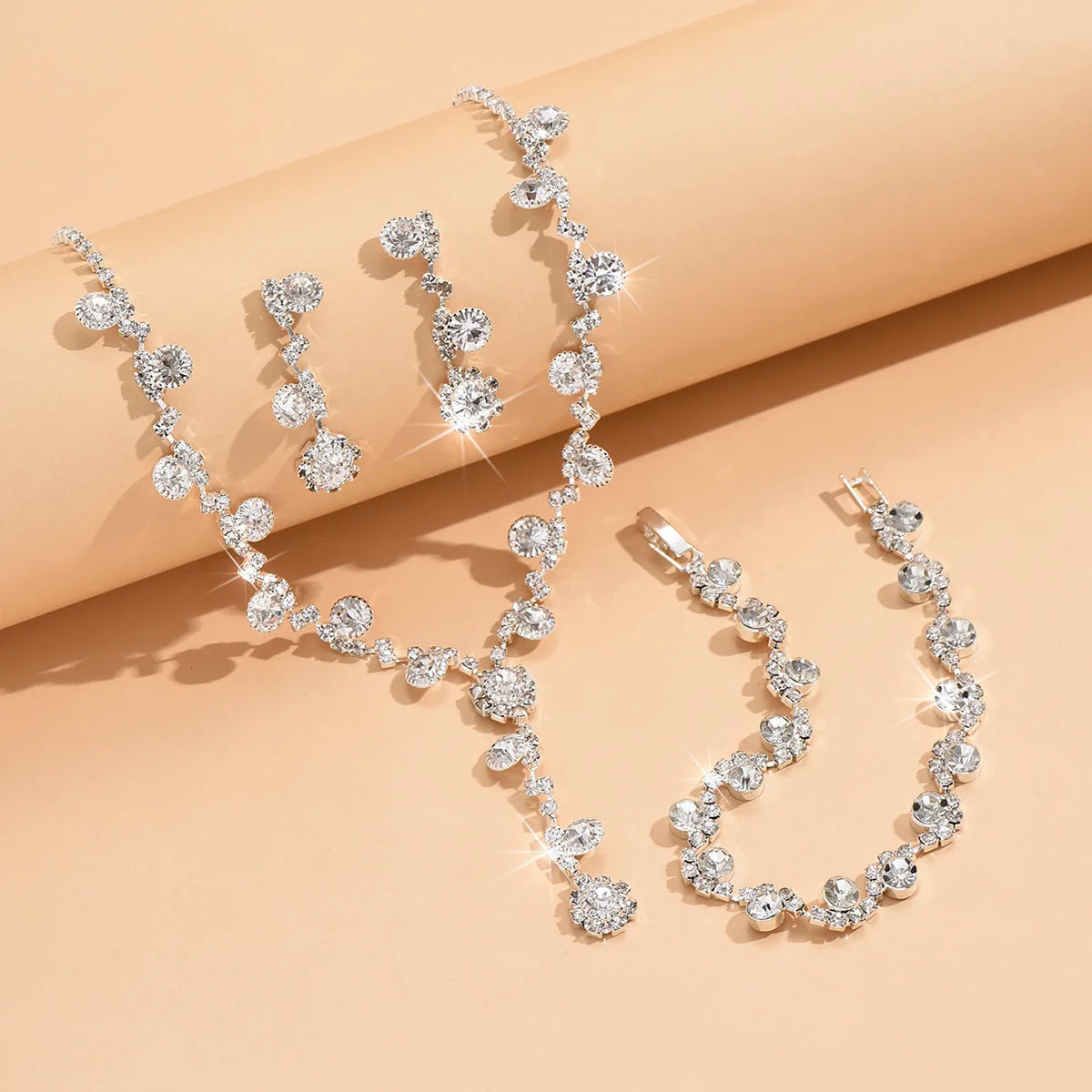 3pcs Fashion Jewelry Set with Rhinestone Inlaid Round Necklace Earrings Jewelry Set Suitable for Women's Party Accessories