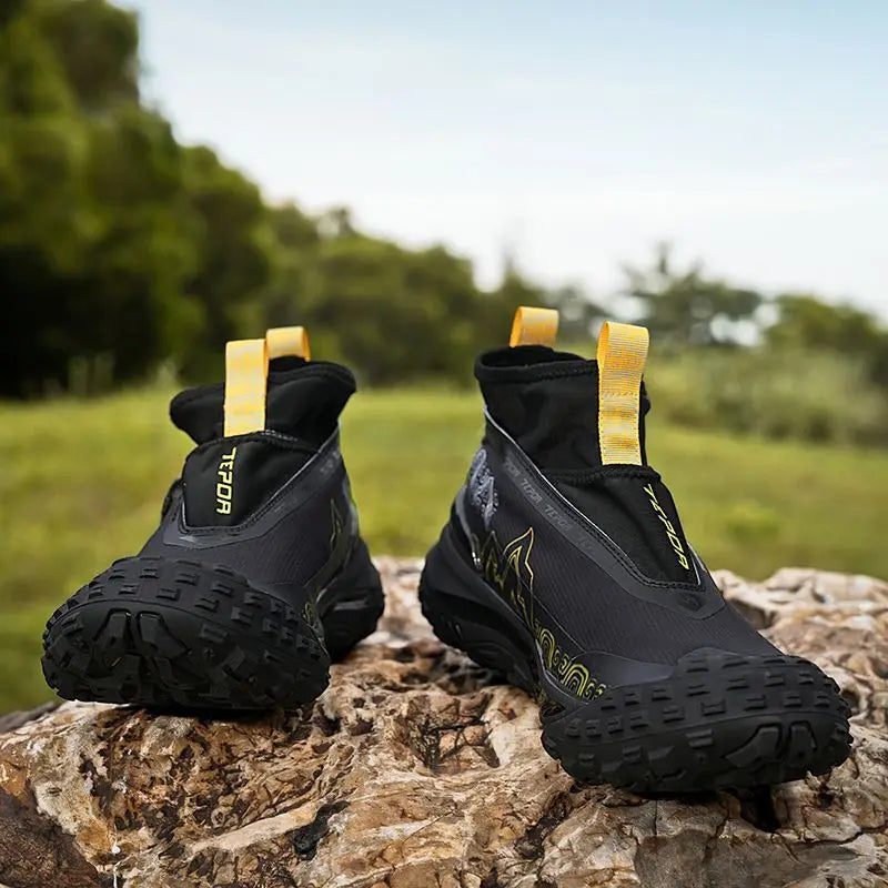 Super Cool Hiking Shoes For Men High Top Trekking Boots Man Professional Wide Feet Mens Shoe For Walking Outdoor Travel Shoe