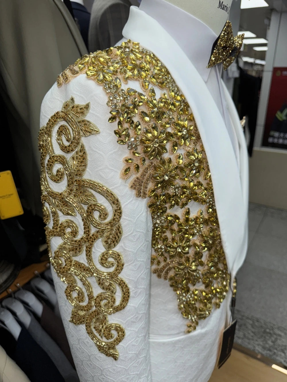 New Arrival Golden Beaded Men's Suits 3 Pieces Wedding Groom Sets Ellegant Jacquard Suit Set For Men Banquet Party Tuxedo