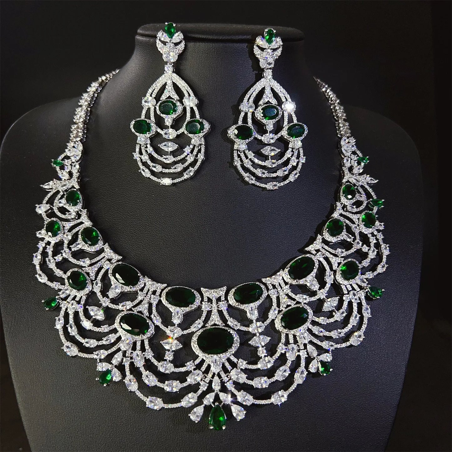 2025 New Noble Popping Blue Jewelry Set Necklace Earrings Stunning Nigerian Women Wedding Holiday Gift Prom Travel M-764