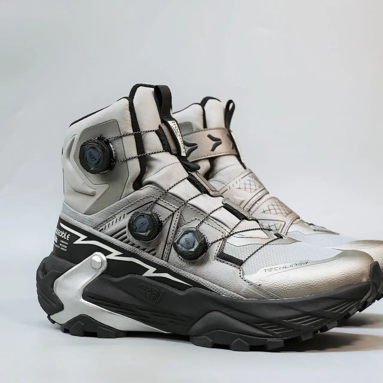 Super Cool Hiking Shoes For Men High Top Trekking Boots Man Professional Wide Feet Mens Shoe For Walking Outdoor Travel Shoe