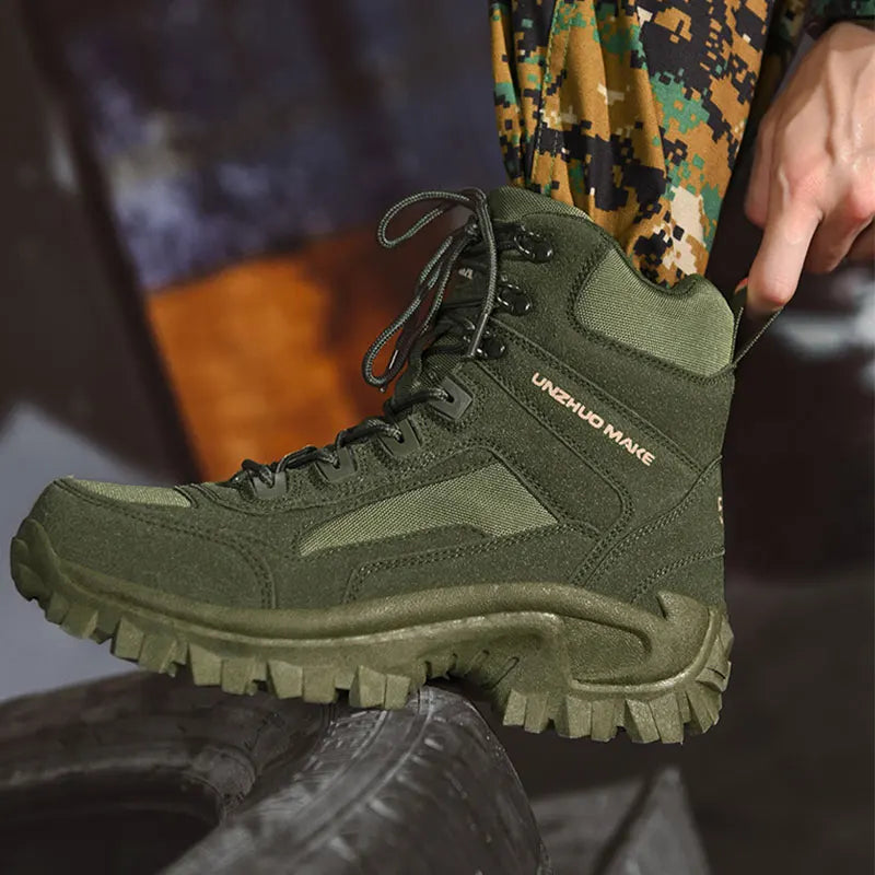 CHRLCK Men Non-Slip Hiking Shoes Combat Boots Wear-resistant Hiking Shoes Waterproof Mountaineering Trekking Boots Outdoor Sport