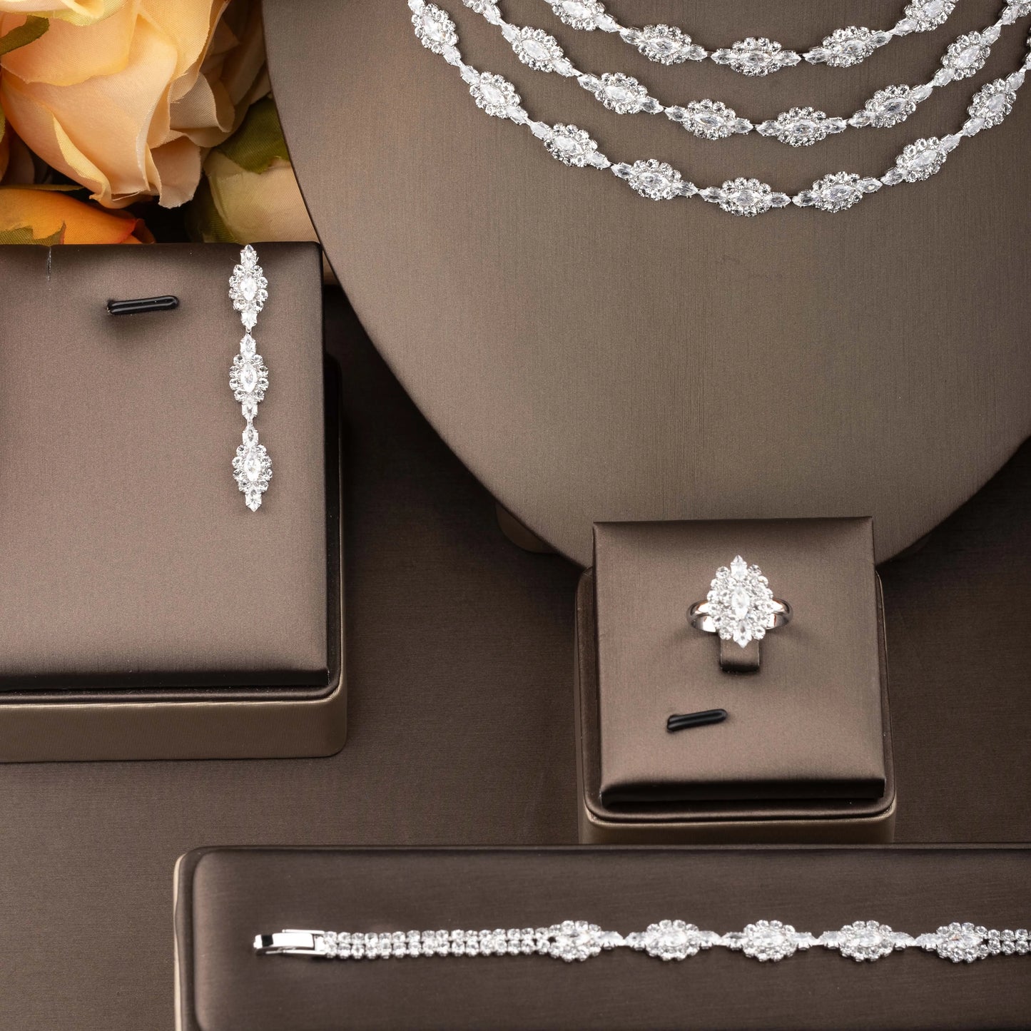 1 Set of Luxurious and Elegant Jewelry Set with Shiny Cubic Zirconia, Three-Layer Stacked Flower Cluster Decoration, Suitable for Women to Wear at Weddings and Banquets. Gift Box Not Included