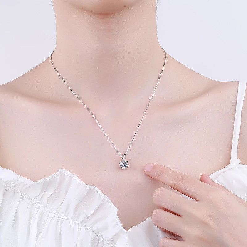 Silver 925 4 prong Moissanite Pendant Necklace For Women Trendy Design D Color VVS Pass Diamond Test Jewelry with box GRA
