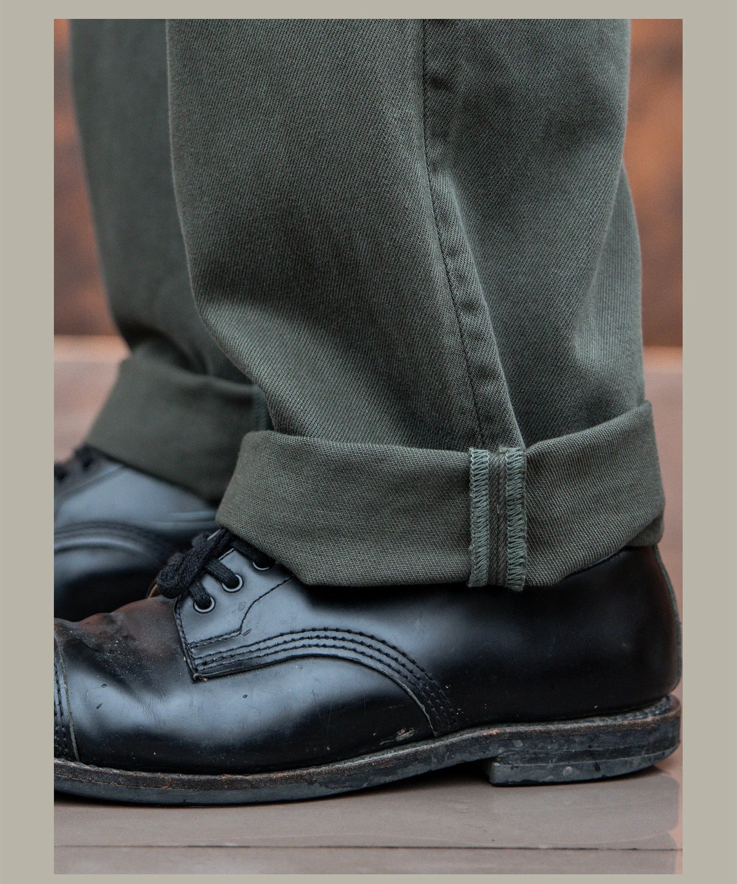 Red Tornado Garmen-Dyed Officer Chino Pants Straight Fit American Casual Style Men's Everyday Trousers