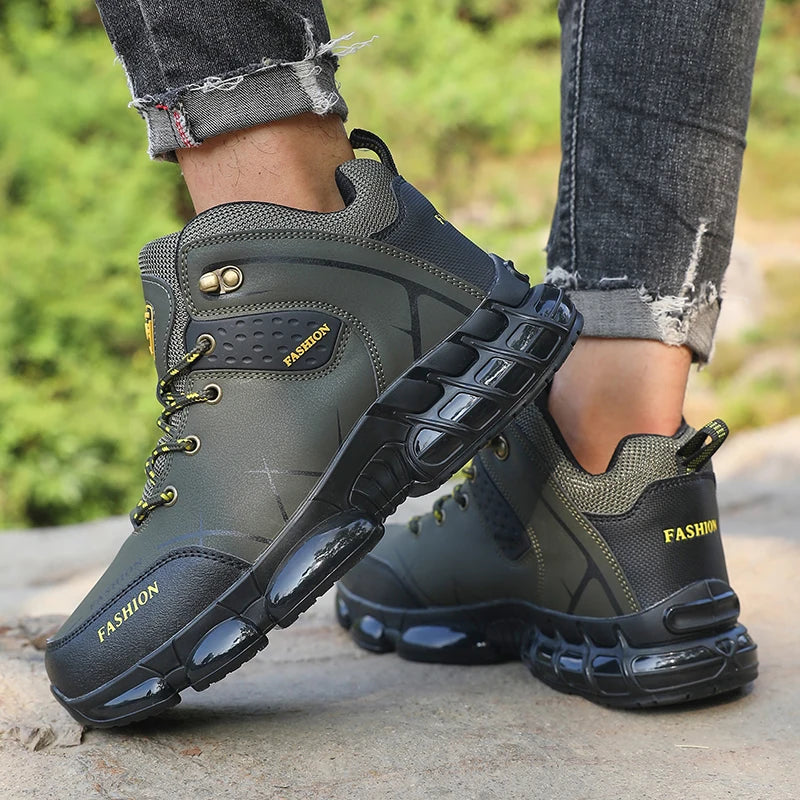 New Men Hiking Shoes High Quality Durable Leather Climbing Shoe Outdoors Camping Waterproof Fishing Hunting Walking Sneakers Men