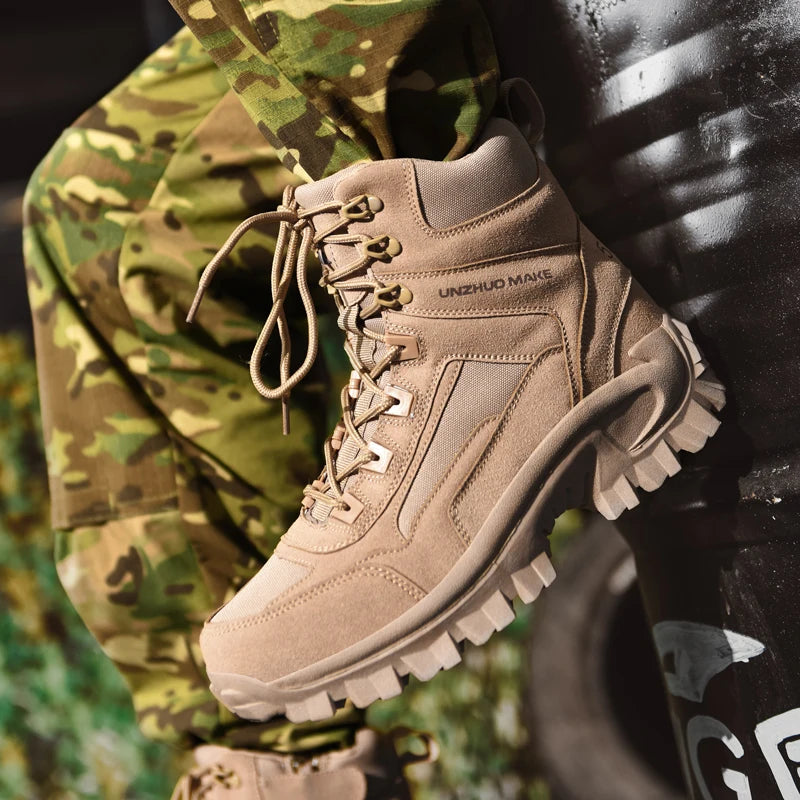 Outdoor boots, hiking shoes, hiking high top shoes, men's shoes, anti slip and wear-resistant off-road sports shoes, combat boot